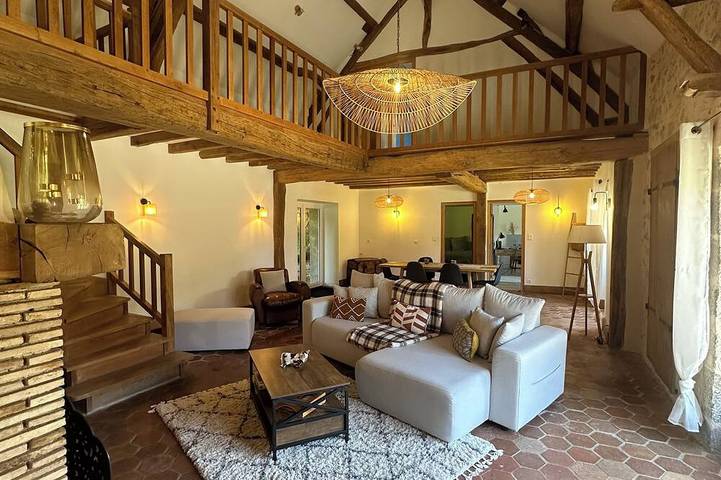 Location de vacances pour 14 personnes, avec Terrasse et Jardin dans Beauvilliers
