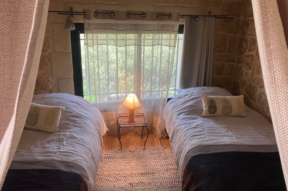 Entire apartment, L'Estaou De Finou*** in Saint-Paul-et-Valmalle, Lodève region