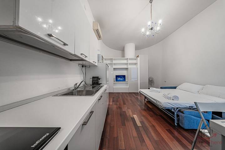 Apartamento entero, [Theatre Loft] Centro • A/C • WiFi gratis in Savona (City), Savona