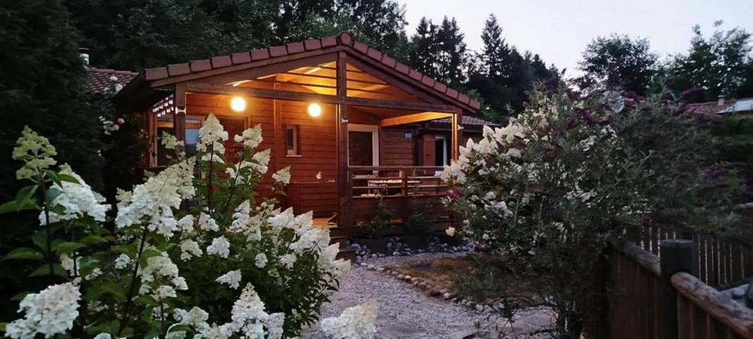 Casa rural para 5 personas, con terraza y jardín - 1