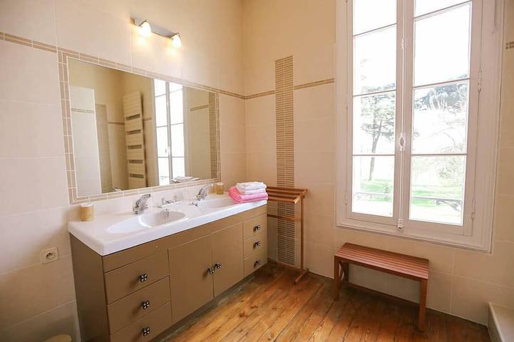 Location de vacances pour 4 personnes, avec piscine et jardin à Néac - 3