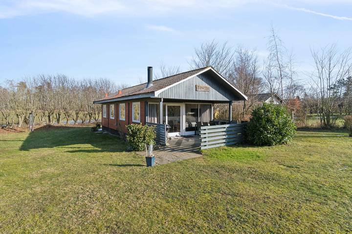 Ferienhaus für 4 Personen, mit Terrasse und Garten