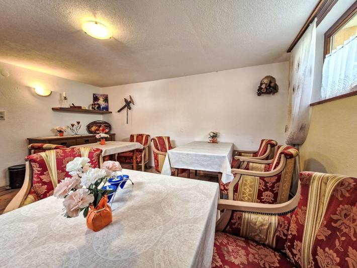 Ferienwohnung für 9 Personen, mit Balkon und Garten in Huben - 4