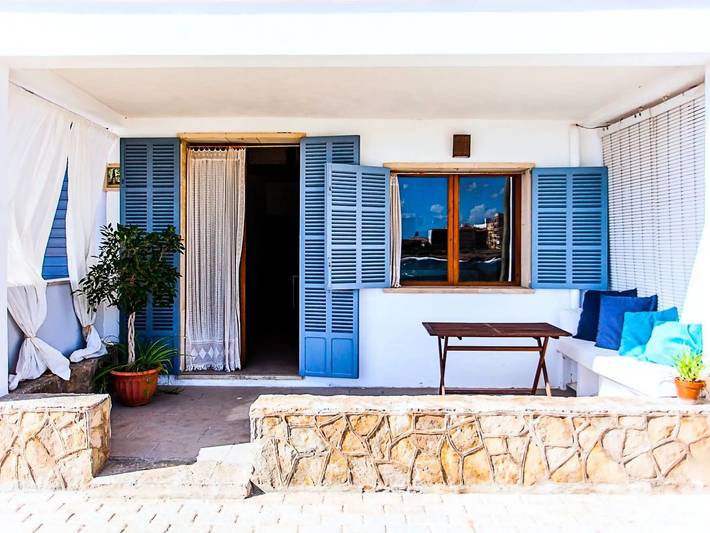 Finca für 6 Personen, mit Terrasse in Colònia de Sant Jordi - 2