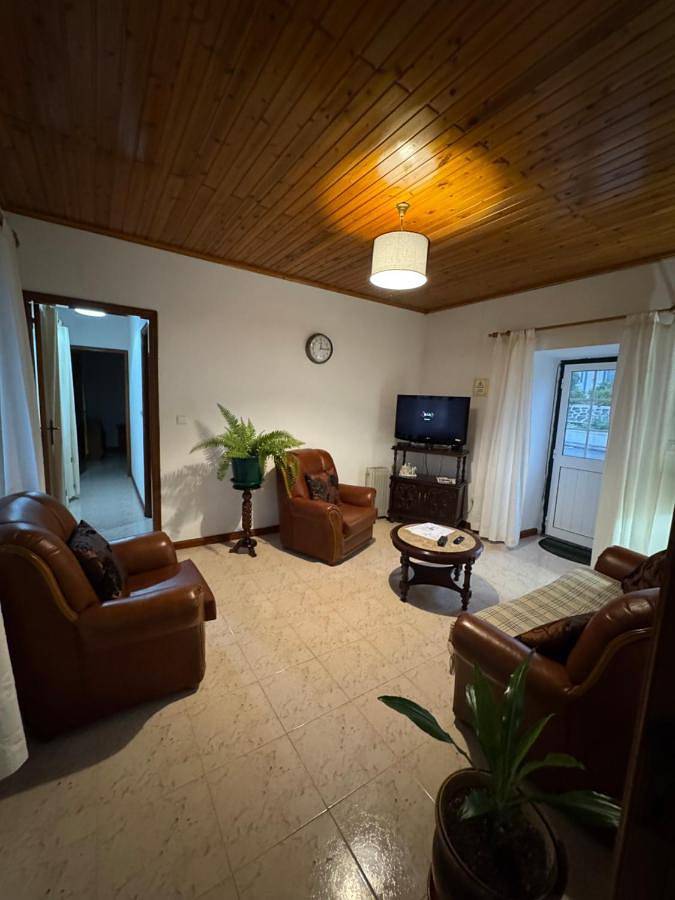 Location de vacances pour 4 personnes, avec vue et jardin à Lajes das Flores - 3