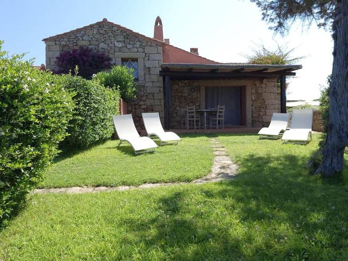 Villa per 6 persone, con Terrazza e Giardino nonché Panorama a Baja Sardinia