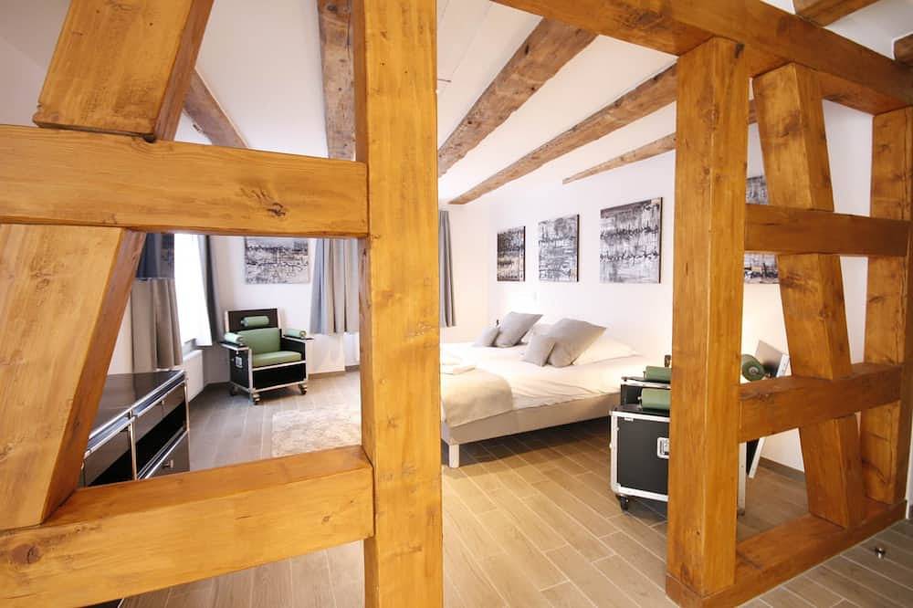 Entire apartment, App'Art - Le T **, Appart. 4 people in Kaysersberg - 2 bedrooms, sauna in Kaysersberg, Parc naturel régional des Ballons des Vosges