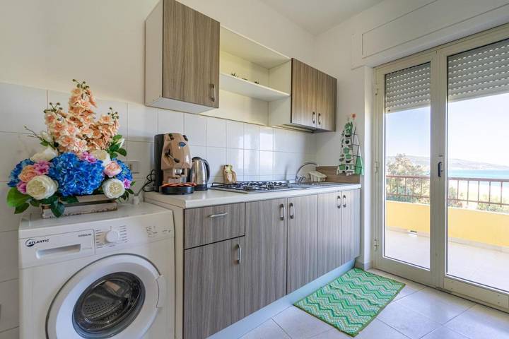 Gîte pour 2 personnes, avec jardin et vue, animaux acceptés à Strongoli - 3