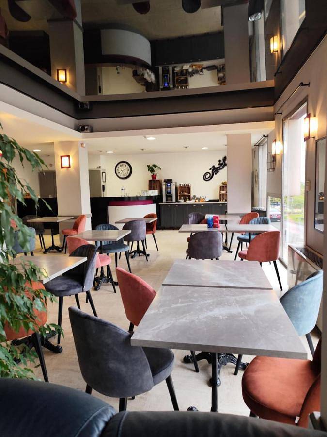 Hôtel pour 2 personnes, avec jacuzzi à Parthenay - 3