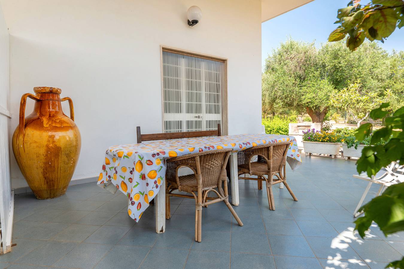 Villa for 10 personer med balkon in San Michele Salentino, Salento