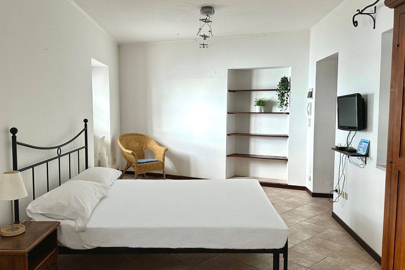 Apartamento entero, S296 - Sirolo, studio flat in the center with sea view in Sirolo, Riviera del Conero