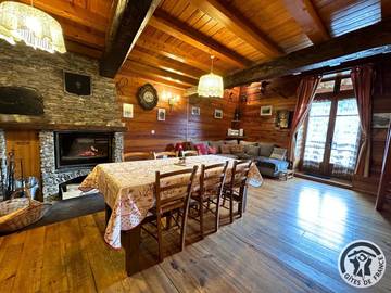Gîte pour 6 personnes, avec terrasse à Ascou