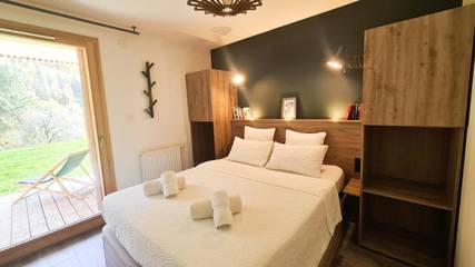 Gîte pour 2 personnes, avec terrasse et vue à Les Villards-sur-Thônes