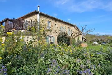 Gîte pour 6 personnes, avec jardin et balcon à Chatuzange-le-Goubet