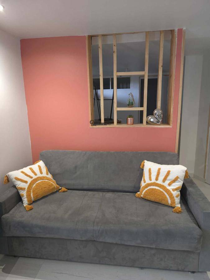 Gîte pour 2 personnes, avec terrasse à Ennery