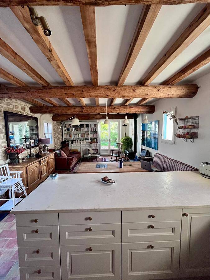 Location de vacances pour 2 personnes, avec vue ainsi que terrasse et jardin à Saint-Hippolyte-le-Graveyron - 2