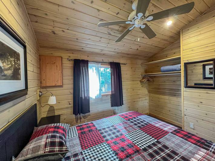 Cottage Ours Noir d'Ahmic Lake Resort in Lac Huron (Canada)