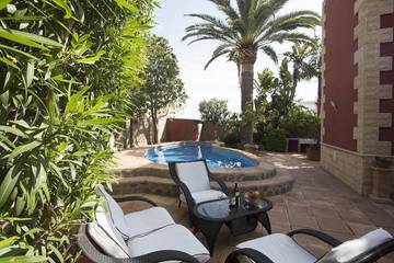 Vacation Rental for 6 Guests in El Palmar, Costa Blanca, Picture 1