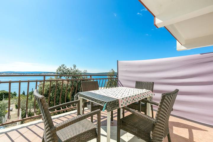 Ferieleilighet for 2 personer, med balkong / terrasse i Trogir