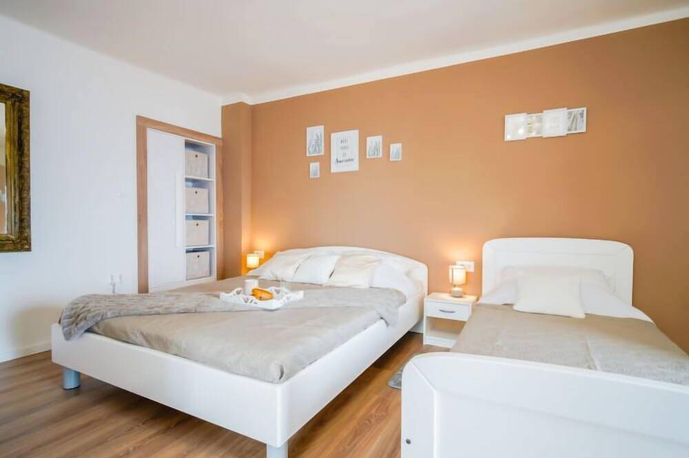 Cijeli apartman, Apartment Ema in Tulisevica (Lovran), Lovran