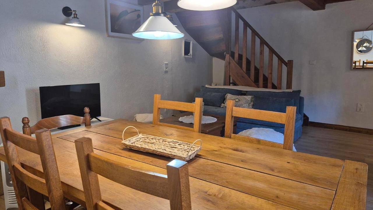 Two-Bedroom House in Saint-Floret, Région de Besse-et-Saint-Anastaise