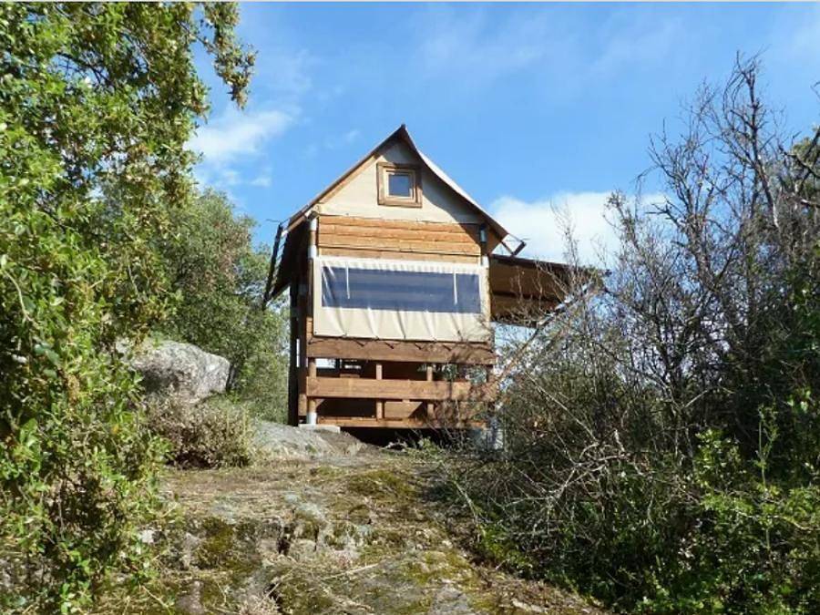 Flower Camping Le Martinet Rouge  - Safarizelt 2 personen - Zelt Bivouac Small auf Stelzen Standard 1 Zimmer - mitten in der Natur (ohne Sanitäranlagen) 1/2 pers. in Brousses-et-Villaret, Carcassonne und Umgebung
