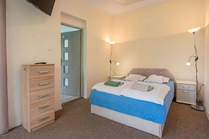 Schönes alleinstehendes Ferienhaus mit  W-Lan, privatem Pool, TV, Terrasse und Haustiere erlaubt in Polnische Ostsee