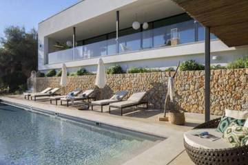 Villa in Playa del Port de Pollença, Pollença für 12 