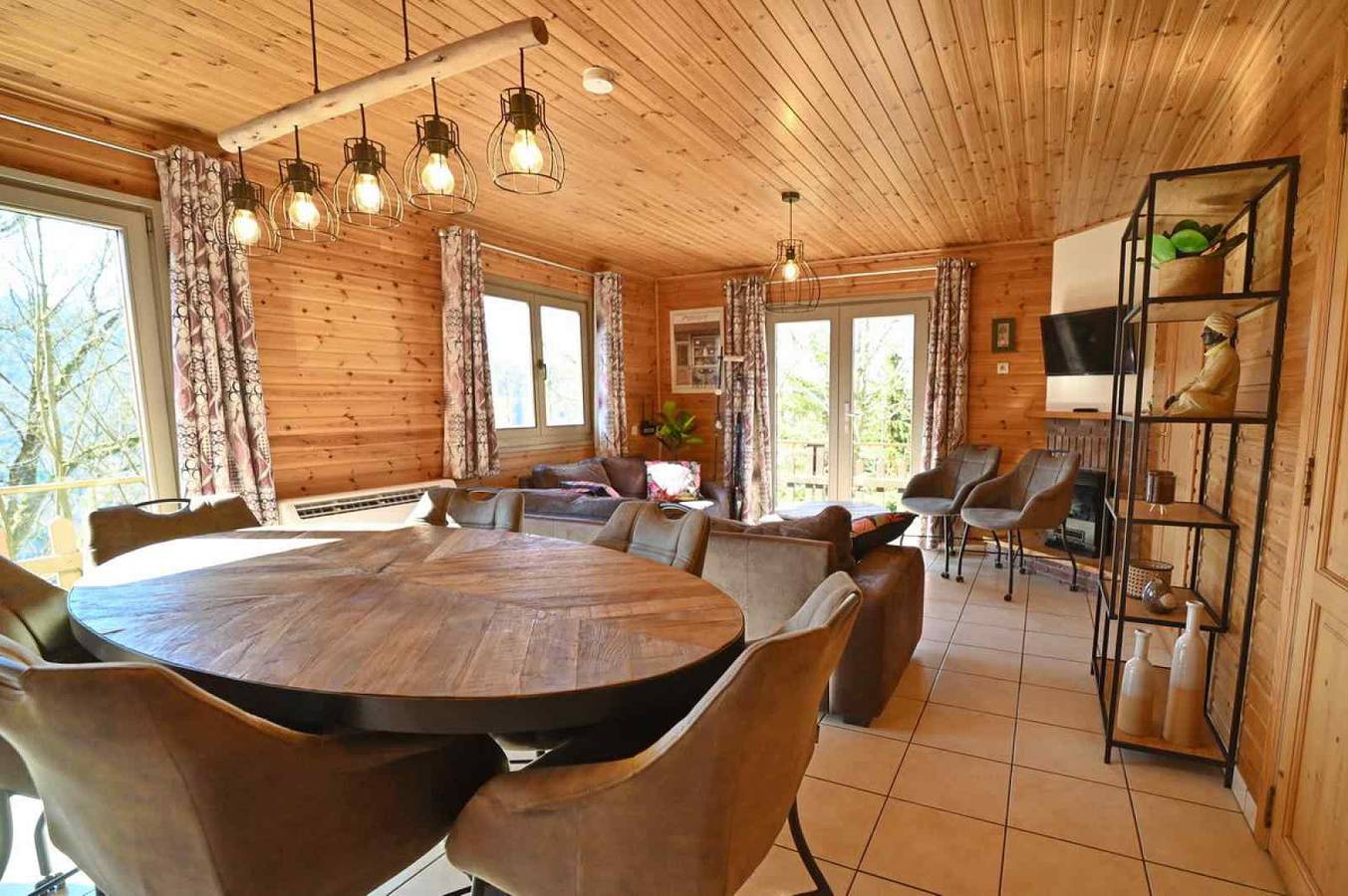 Knus 8 persoons vakantiehuis nabij La Roche. - Vakantiehuis met sauna en Wifi. in La Roche-en-Ardenne, Provincie Luxemburg