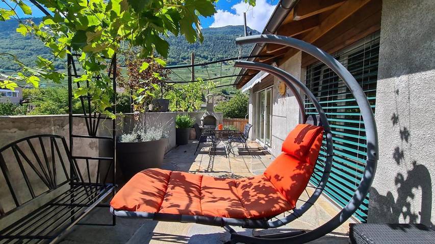 Appartement de vacances pour 5 personnes, avec Balcon et Terrasse ainsi que Jardin et Vue à Martigny