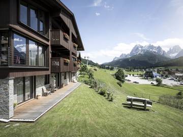 Ferienwohnung für 6 Personen, mit Ausblick und Garten sowie Balkon im Drei Zinnen
