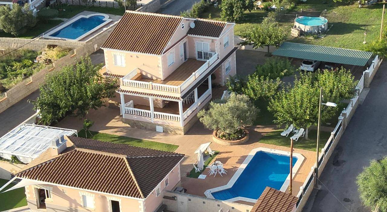 Villa Loli, Chalet con piscina, cerca de la playa y la ciudad in Castellón de la Plana, Costa del Azahar