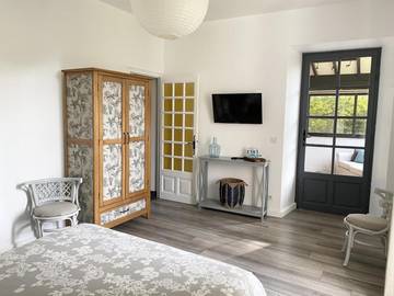 Chambre D’hôte pour 2 Personnes dans Gramat, Parc Naturel Régional des Causses du Quercy, Photo 4