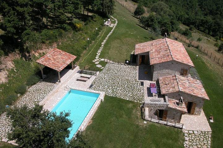 Villa für 6 Personen, mit Garten in Baschi
