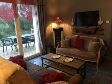 Gîte pour 6 personnes, avec terrasse à Jeuxey