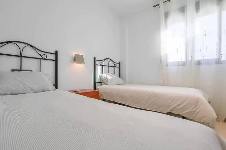 Apartamento entero, Centro: 1 habitación in Dos Hermanas, Provincia de Sevilla