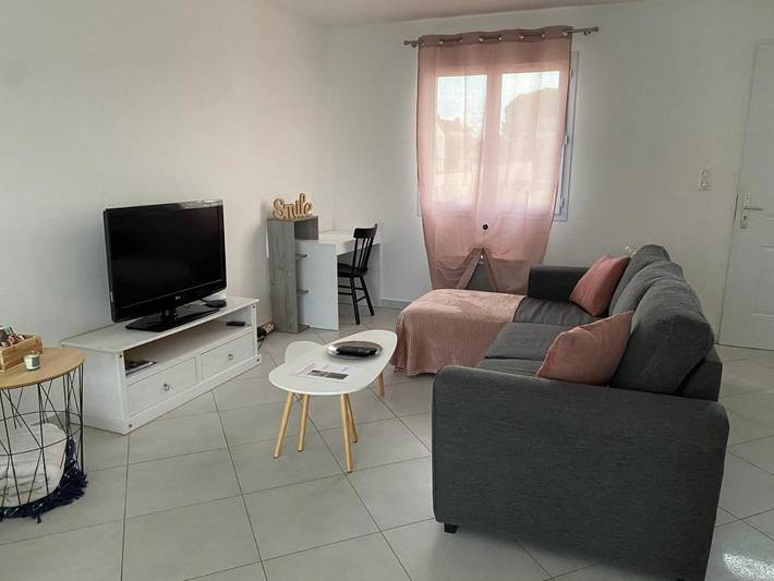 Gîte pour 6 personnes, avec terrasse à Marigny-Brizay - 2