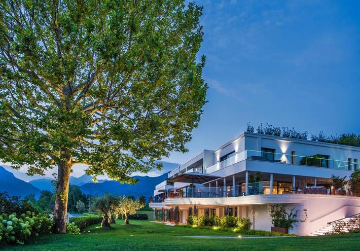 Appartamento per 2 persone, con Balcone e Idromassaggio nonché Terrazza e Giardino a Oggiono