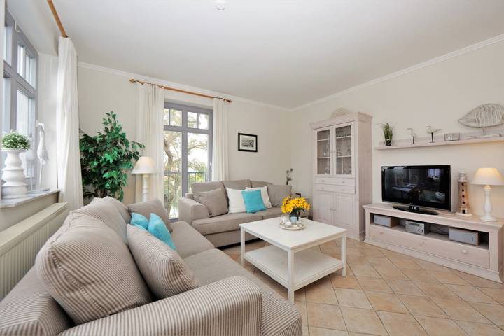 Ferienwohnung für 4 Personen, mit Balkon und Seeblick