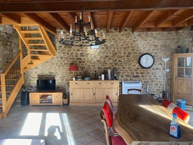 Location de vacances pour 4 personnes, avec terrasse ainsi que jardin et piscine à Meymac - 3