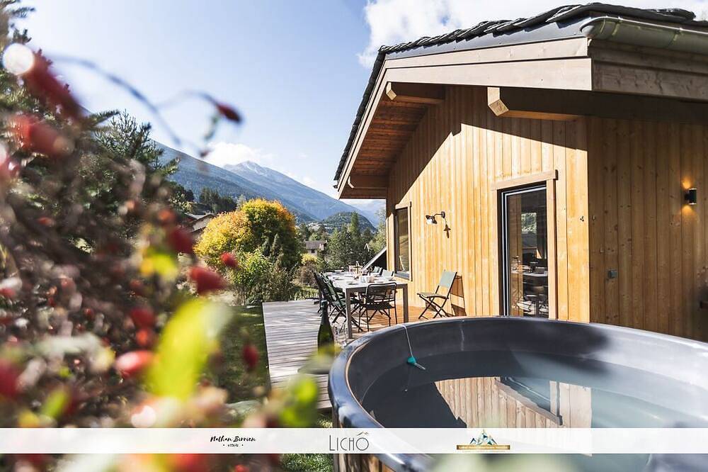 Veliski-Lodge, a chalet for rent in Haute-Maurienne in Bramans, Saint-Jean-de-Maurienne regio