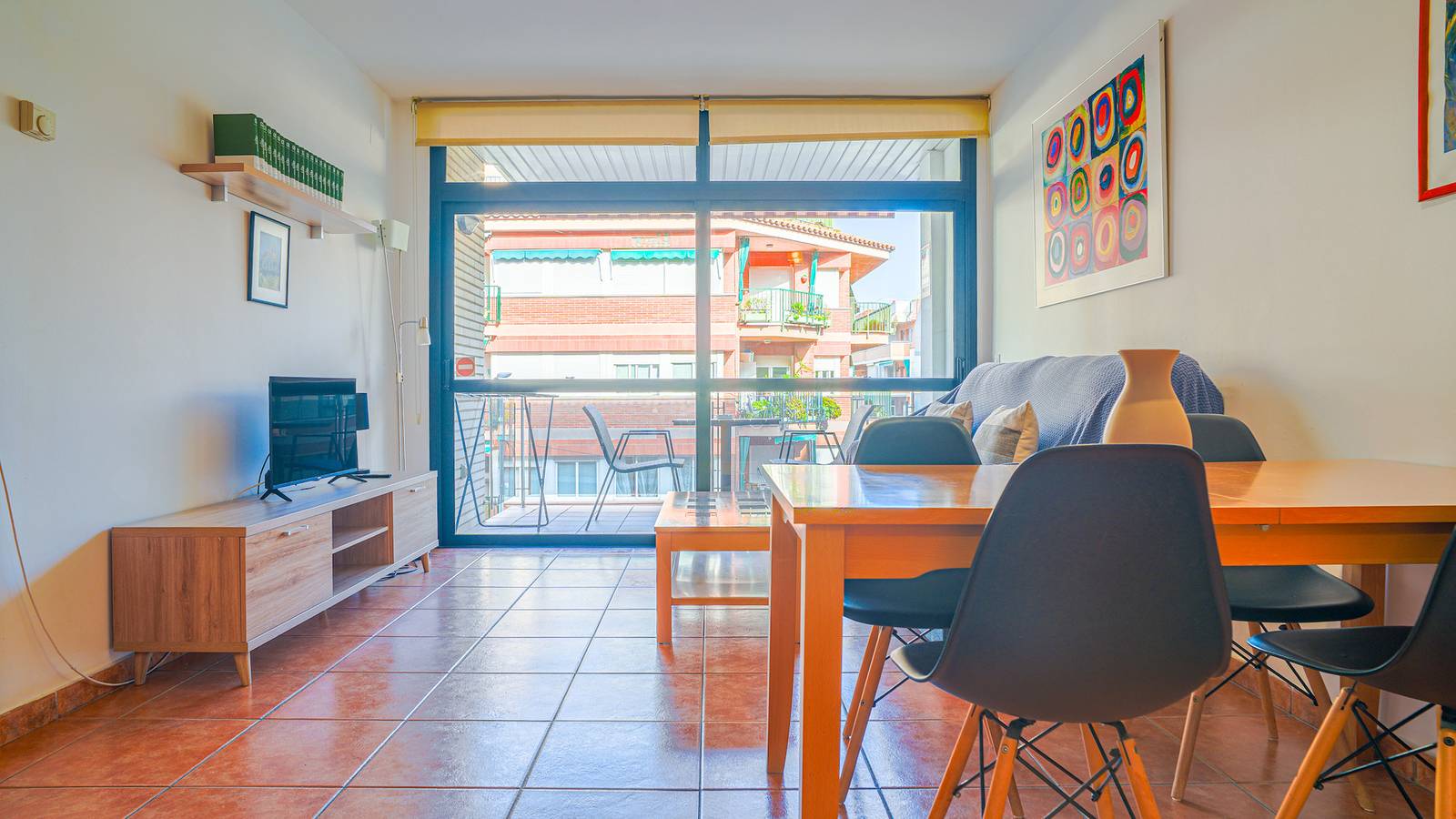 Apartamento entero, Apartamento de vacaciones para 4 personas con balcón in Pineda de Mar, Costa del Maresme