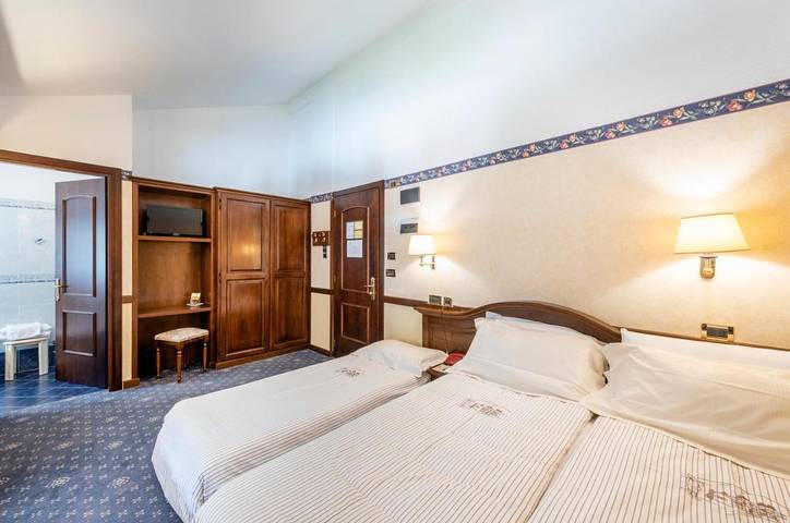 Hôtel pour 3 personnes, avec sauna ainsi que jardin et jacuzzi dans Antagnod - 4