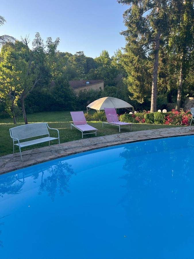 Apartamento de vacaciones para 6 personas, con jardín y piscina - 1