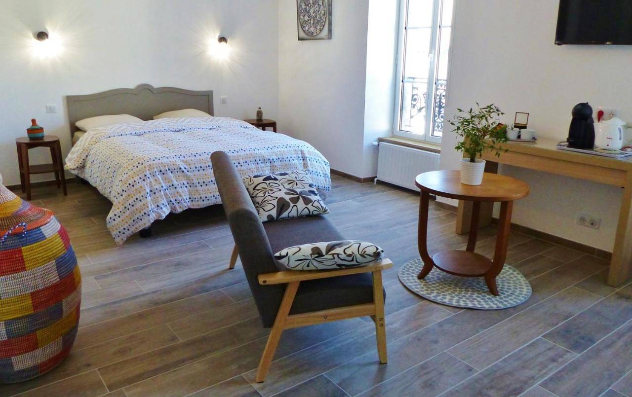 Large Double Room in Pont-Aven, Côte de Cornouaille