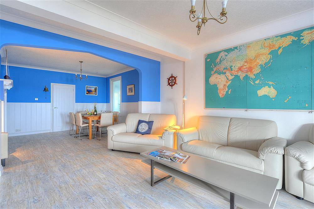 Entire apartment, 1 Harbour Heights in Lyme Regis, Dorset