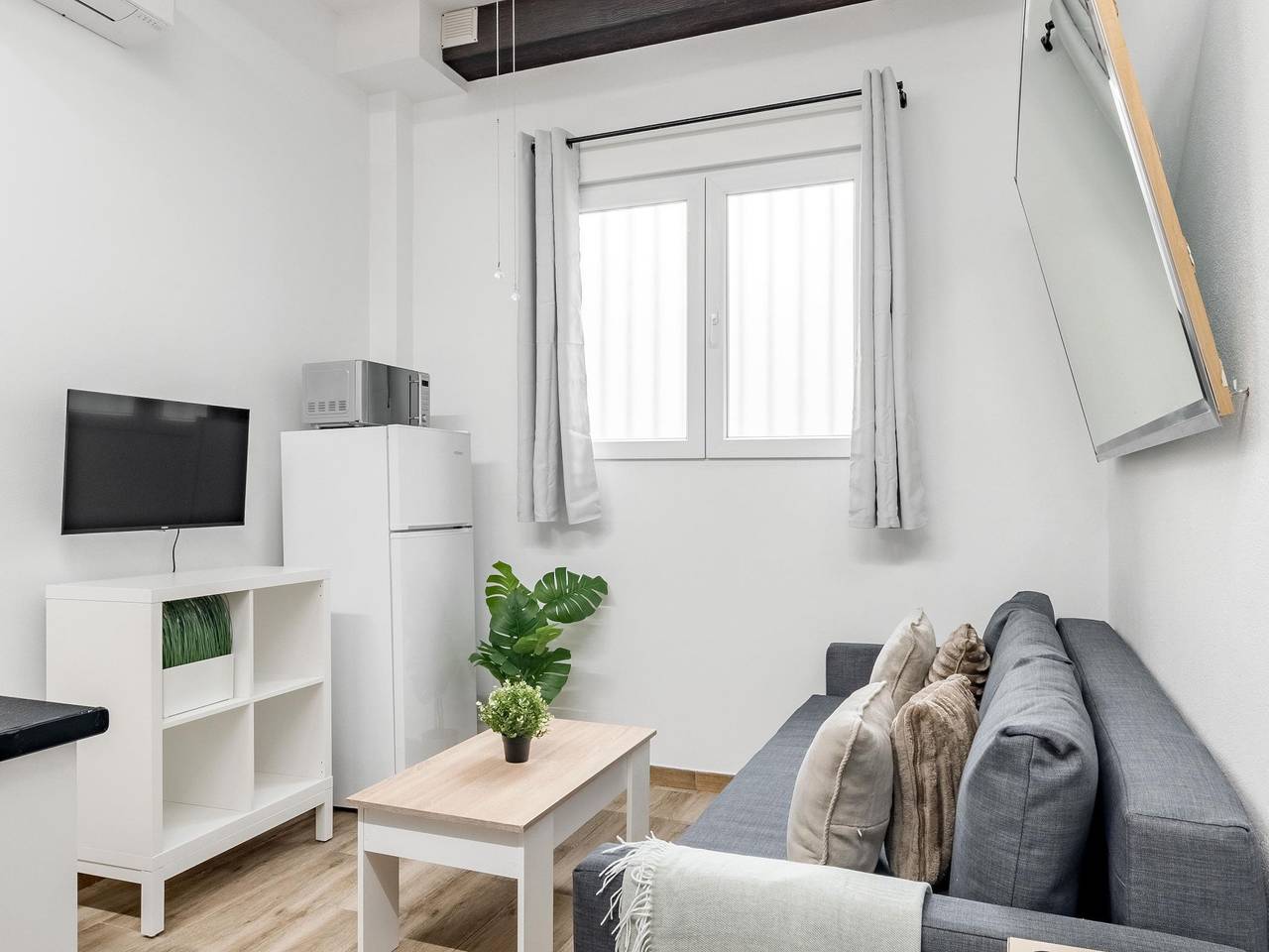 Entire holiday apartment, Charming San Isidro Iv - Cozy apartment in Madrid, Madrid Province
