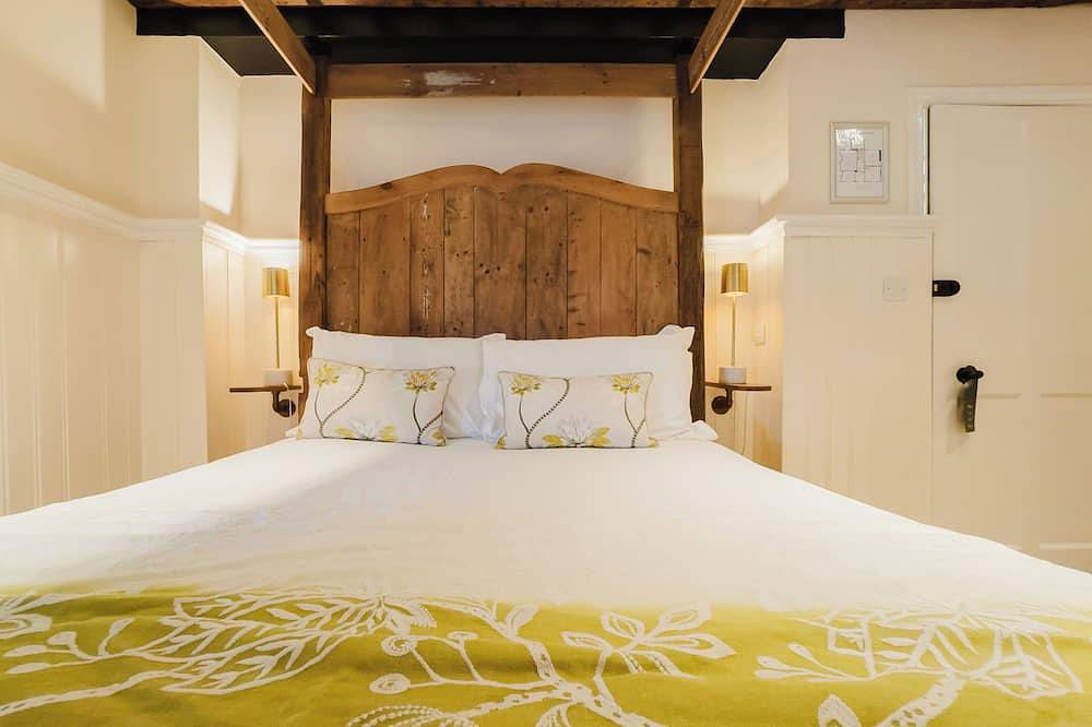 Experience boutique comfort above The Powell pub in Birchington. Stylish en-suite rooms, luxury touches, and a vibrant pub below—perfect for business, couples, or families. Book your coastal escape today! in Birchington, Kent