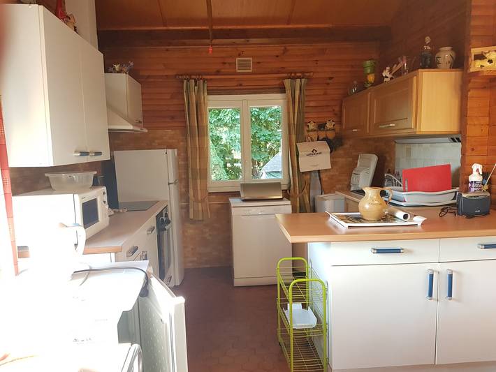 Location de vacances pour 6 personnes, avec jardin et balcon à Chambon-sur-Lac - 4
