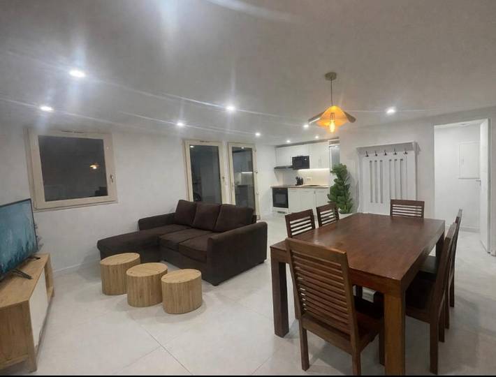 Appartement de vacances pour 4 personnes, avec jardin et jacuzzi